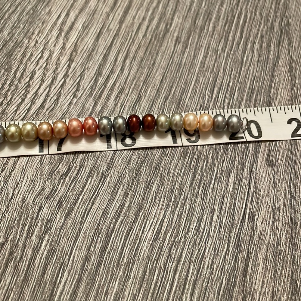 Multi colored pearl necklace - Picture 4 of 6